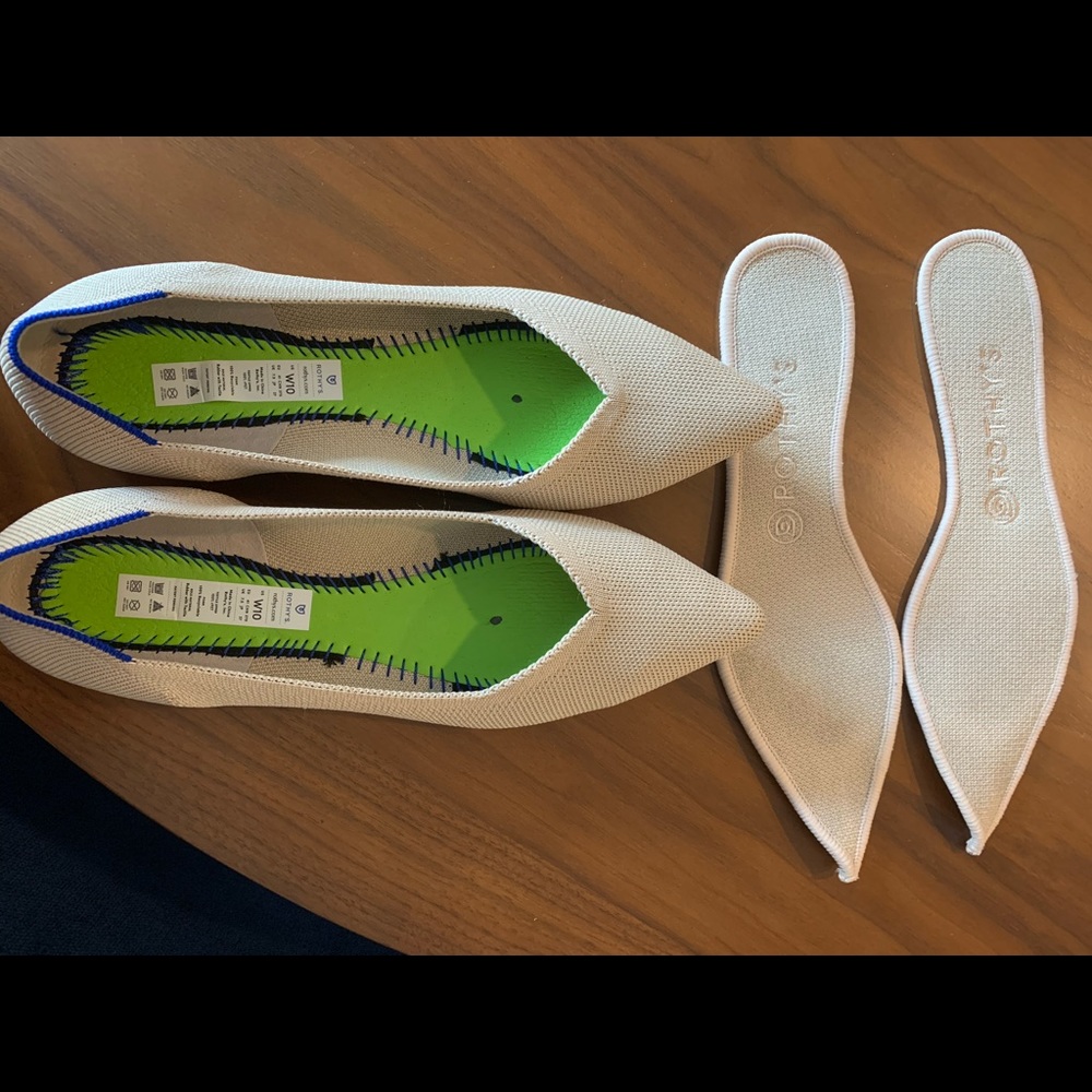 Rothy’s Point in Ecru - Sz 10 Excellent condition